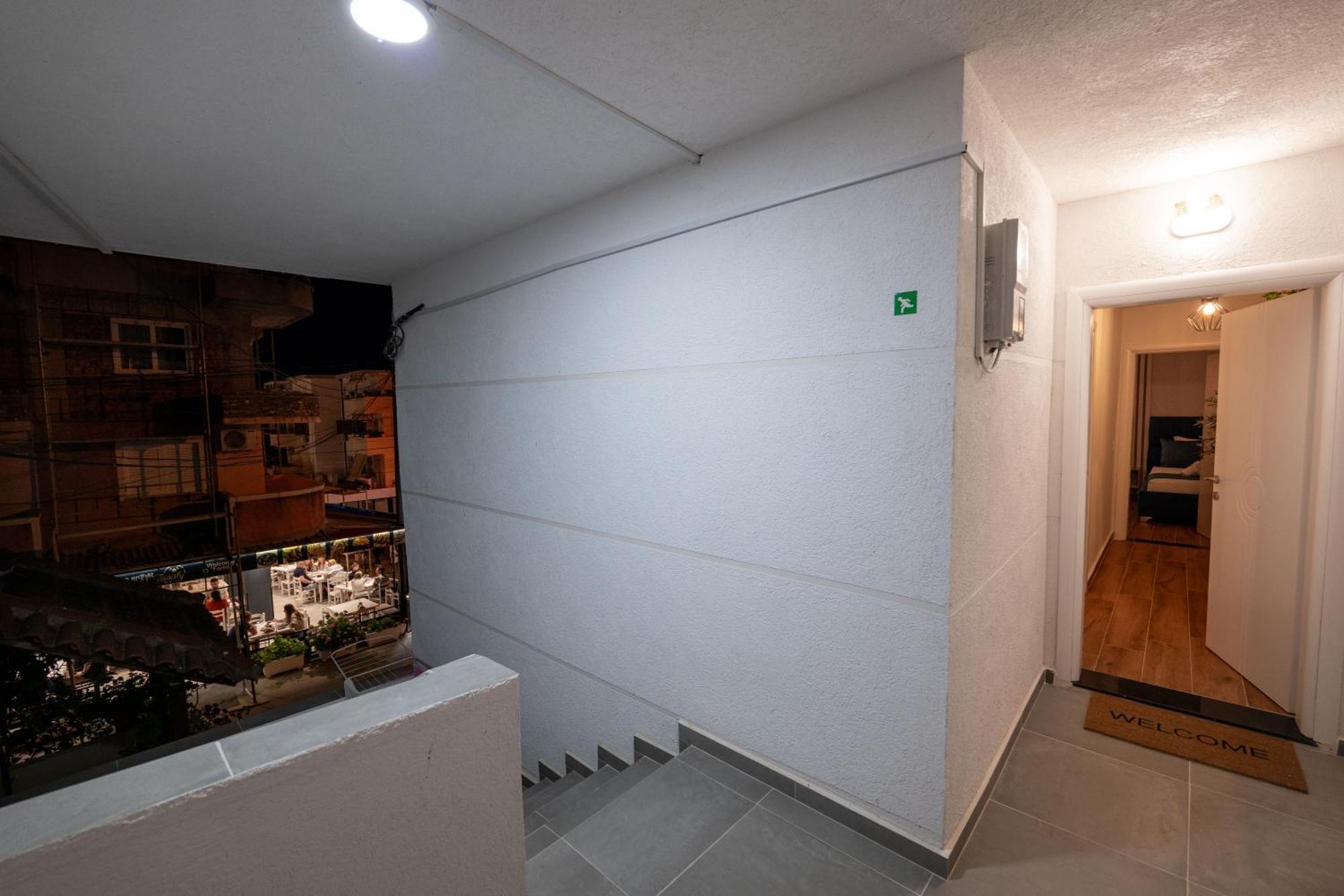 Crown Hf Apartment *