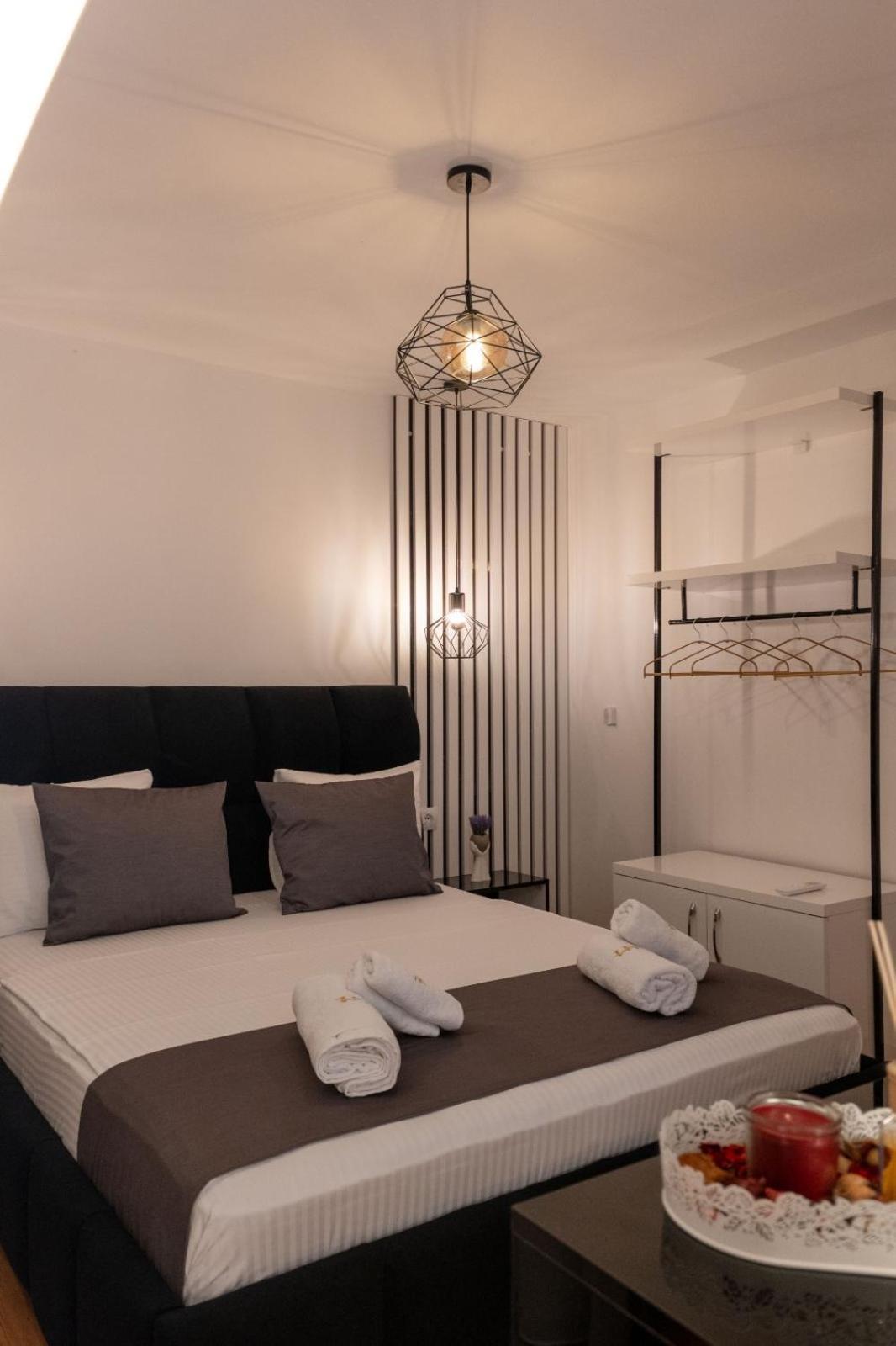 Crown Hf Apartment *